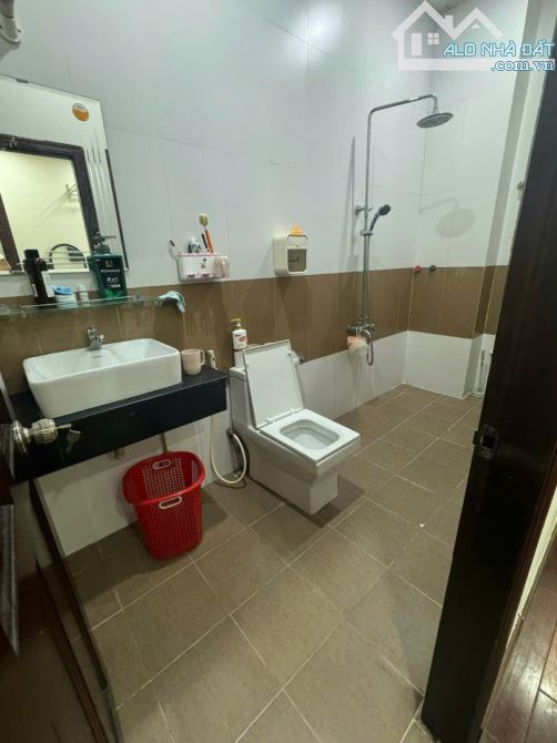 Nhà 4 Tầng Mới Cứng Lê Thiệt - 80m2(5.2 dài 16m) - Trệt 2 lầu st 5pn - 7.6 tỷ - 6