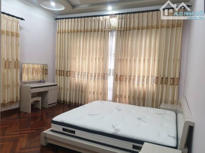 Bán biệt thự lô góc khu cao cấp 97 Bạch Đằng, Hồng Bàng DT: 293m Giá: 30 tỷ 900tr - 6