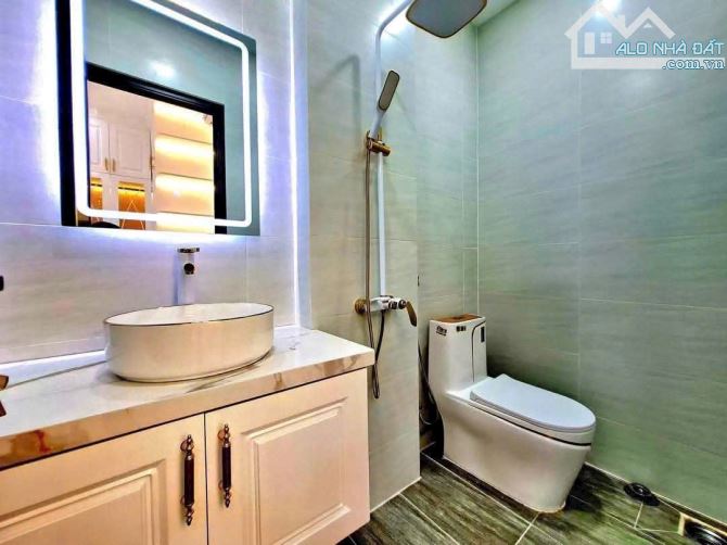 Bán nhà mới hẻm 83 Đào Tông Nguyên Thị Trấn Nhà Bè, 4x13m, 3 lầu Giá 5,95 Tỷ - 6