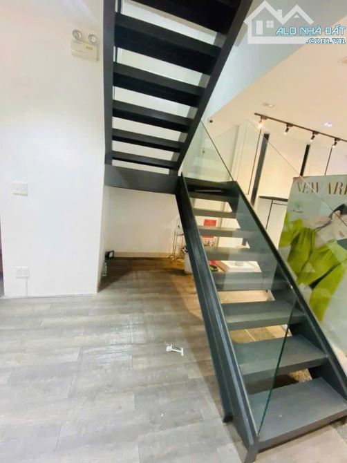 MẶT TIỀN KINH DOANH LÊN DUẨN- 3 TẦNG- 105M2- NGANG 5,4M- NGAY CẦU SÔNG HÀN- 28 TỶ TL - 6