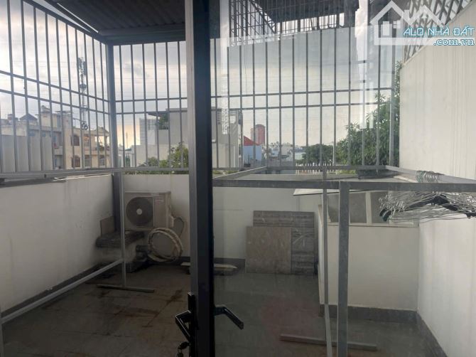 Giá 8 tỷ nhà trệt 2 lầu tum hẻm 1/ đường số 5 P. Tăng Nhơn Phú B,Q9. Gần Vincom Q9 - 6