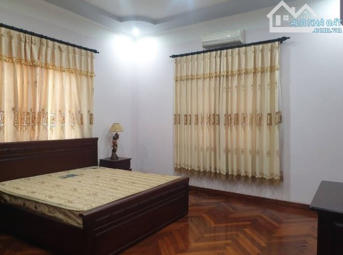 Bán biệt thự lô góc khu cao cấp 97 Bạch Đằng, Hồng Bàng DT: 293m Giá: 30 tỷ 900tr - 7