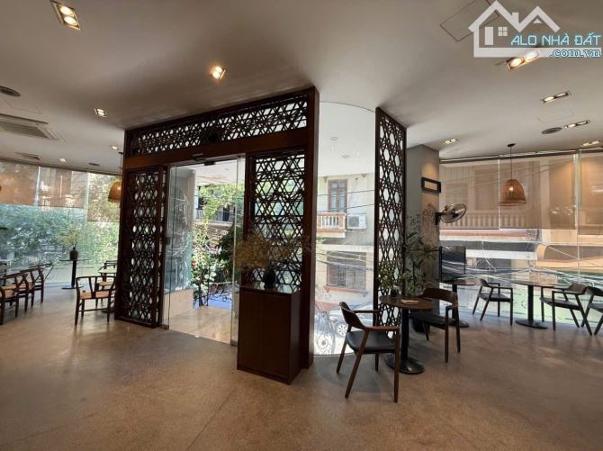 BÁN APARTMENT ĐẲNG CẤP - KHU VIP HOÀNG CẦU – 110M2 x 9 TẦNG – CHỈ 63,5 TỶ - 7