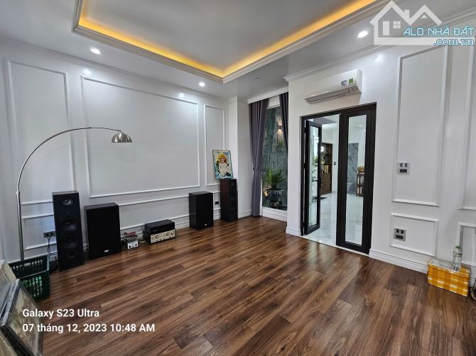 Bán căn 5 tầng hoan thiện thang máy Hoàng Huy Riverside - DT 96m - Mt 7m - xây đẹp - 7