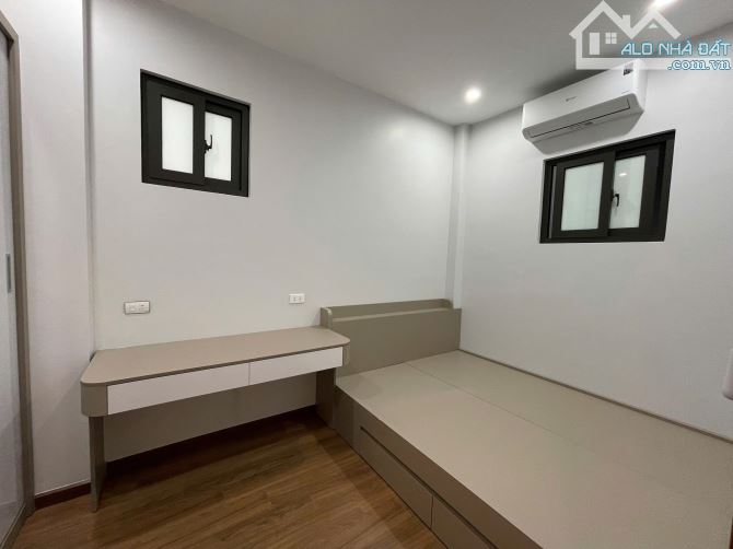 Siêu phẩm Hồng Tiến 55m,5 tầng,thang máy,full nội thất,ngõ thông,ô tô đỗ cổng,chỉ 12,x tỷ - 8