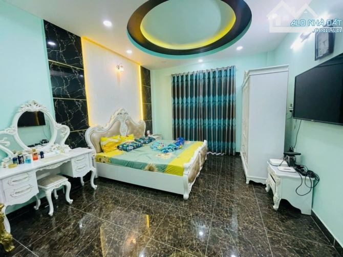 SIÊU PHẨM - 5 TẦNG - GIÁP TÊN LỬA - BTCT - 4X14 - VUÔNG - Ô TÔ NGỦ TRONG NHÀ - MỚI KENG - 8