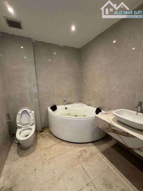 Bán nhà Bồ Đề Long Biên 60m2 xây 5 tầng thang máy gara ôtô , ngõ ô tô chạy vòng quanh - 9