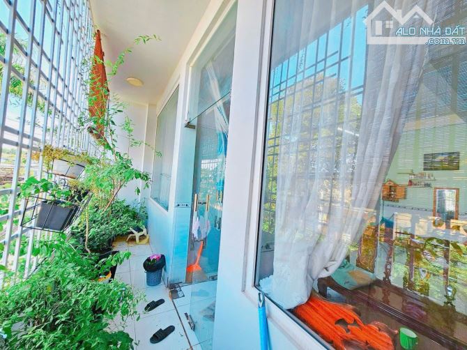 Bán nhà 2 lầu + dẫy trọ 6 Phòng vị trí 2 đường Nguyễn Ái Quốc P.Hố Nai TP Biên Hoà - 9