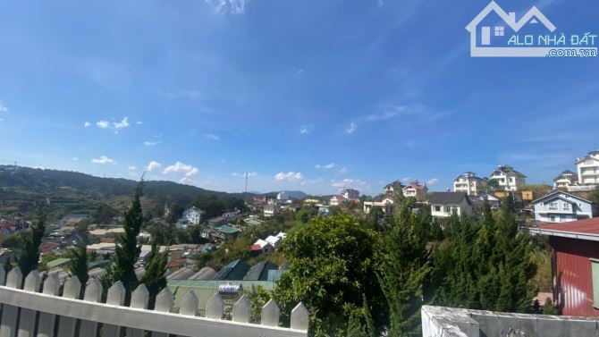 Bán lô đất 303m2 Đường Triệu Việt Vương, Đà Lạt 9,2 Tỷ - 1