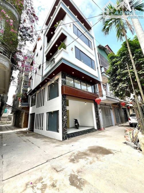 Ngọc Hồi - Thanh Trì 51/61m x 6 tầng, mặt tiền 5.3m, giá 11.5 tỷ thương lượng