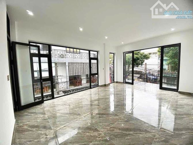 SIÊU PHẨM KINH DOANH ĐỈNH - LÔ GÓC NGÔ VĂN SỞ - DÒNG TIỀN SẴN - LIÊN CHIỂU -3X TỶ