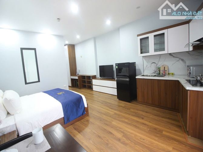 Căn hộ 1K1N Hoàng Hoa Thám, Ba Đình, ban công rộng, máy giặt riêng 42m2