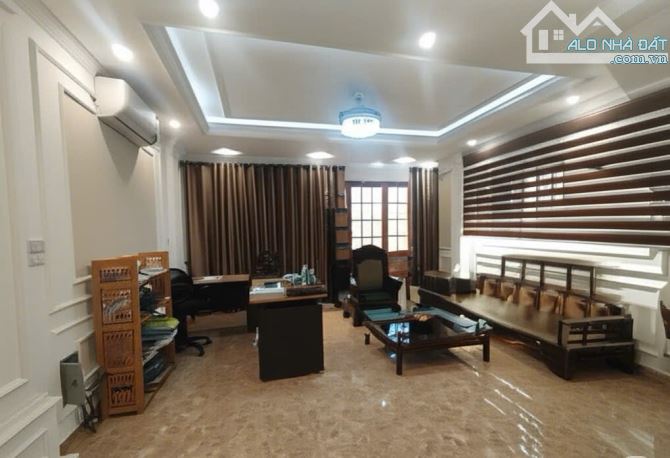 Siêu hiếm DT 123m2 Ngay trung tâm Cầu Giấy- Mặt Phố - Ô Tô 24.5T