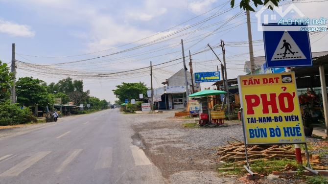 Bán đất 47 x42m (2.170m2) xã Hựu Thạnh, Đức Hòa, Long An giá 5.6 tỷ, sổ hồng riêng