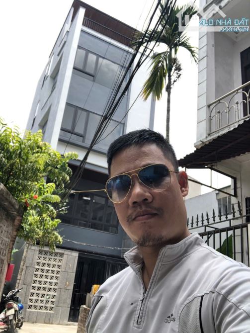Nhà Mới Lô Góc Phố Gia Quất 50m2, 5 Tầng Hiện Đại, 5,1m Mặt Tiền, Gần Ô tô, Gần Phố