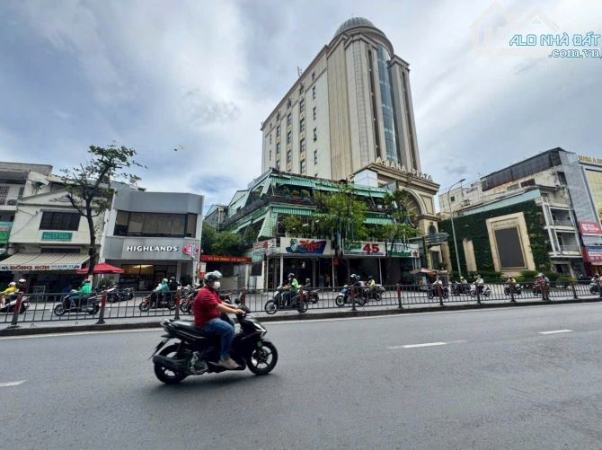 Bán Gấp Nhà Góc 2MT Phan Đăng Lưu - 16*42m- Hđt 300tr/1T- Giá 220 Tỷ TL