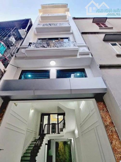 Bán nhà riêng ô tô vào nhà,  trục chính kinh doanh tốt, tại Kim Chung, giá nhỉnh 7 tỷ.