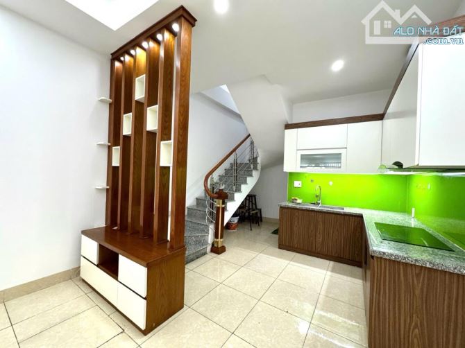 Nhà hợp lý 35m x 4 tầng xây đẹp & kiên cố SDCC