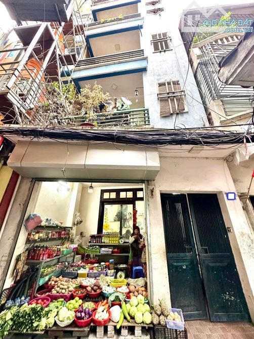 Bán nhà phố Tôn Đức Thắng, Đống Đa, ô tô vào nhà, tiện KD, 5 tầng 68m2 giá 17.9 tỷ