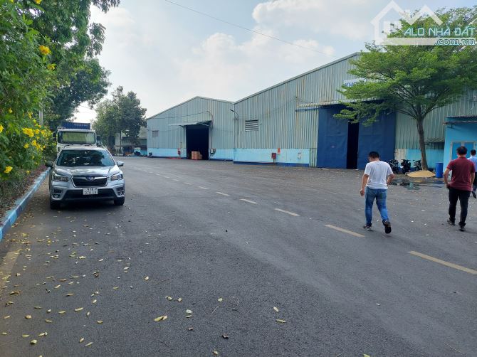 Cho thuê nhà xưởng 1000m2 gần khu công nghiệp Sóng Thần 1