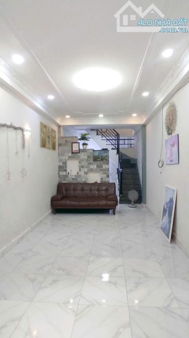 NHỈNH 3🌹 HẺM XE HƠI - PHẠM VĂN CHIÊU - GÒ VẤP - 42 M2 - GẦN CHỢ THẠCH ĐÀ