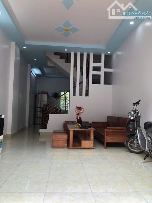 Chính chủ gửi  bán căn nhà 3 tầng tại Phú Hải, Anh Dũng Dương Kinh, ngay cầu rào 1