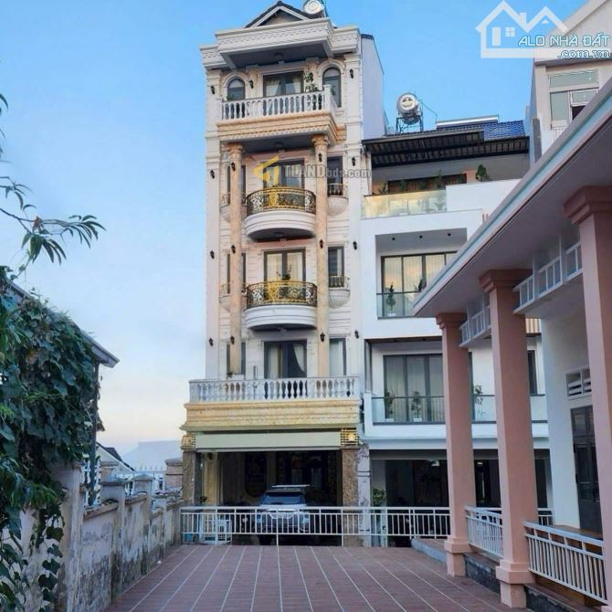 HOT!!! Nhà phố Hiện Đại sang trọng khu Anada Phù Đổng P8 ĐL chỉ 11.5 tỷ, 6 tầng-thang máy