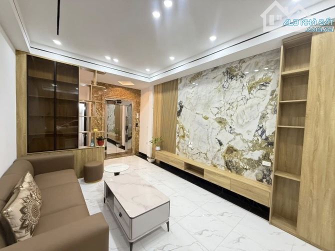 PHÂN LÔ VIP, #CẦU_GIẤY, KINH DOANH, #VỈA_HÈ, #ÔTÔ TRÁNH, Ở SƯỚNG, NHỈNH 19 TỶ.