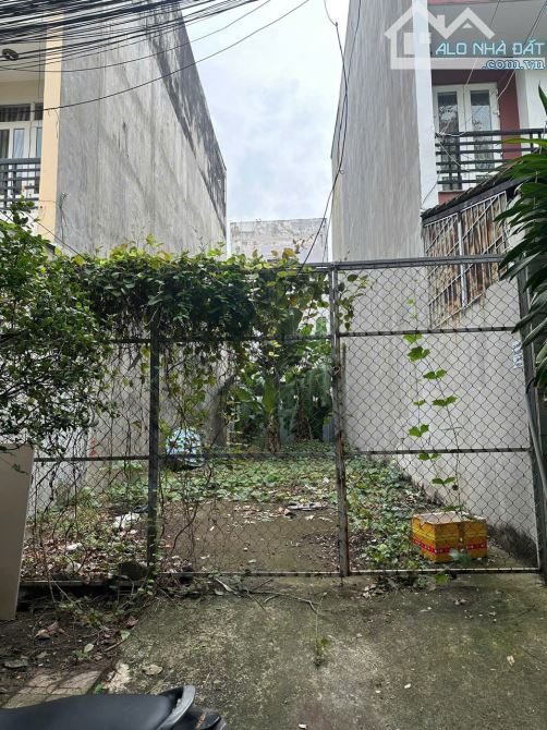 BÁN LÔ ĐẤT ĐƯỜNG 12M SÁT ĐẠI HỌC VĂN LANG P13 BÌNH THẠNH 4,2x20M SỔ VUÔNG NHỈNH 11 TỶ TL