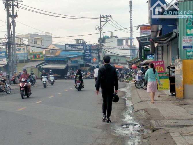Nhà 10x43m mặt tiền Nguyễn Thị Sóc, Hóc Môn, cho thuê 1,1ty năm