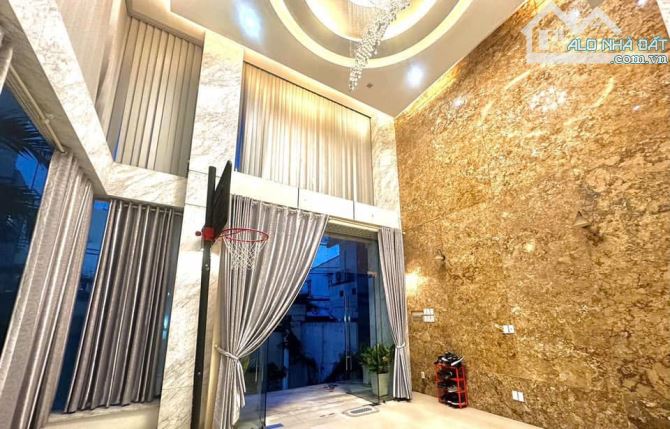 Bán nhà đường Trần Kế Xương, Phú Nhuận. (8.2x26m Hầm 6 tầng) Giá 35 tỷ TL.