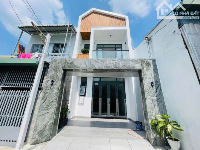 Định cư bán nhà mới xây bv da liễu Đồng Khởi SHR thổ cư 2ty1