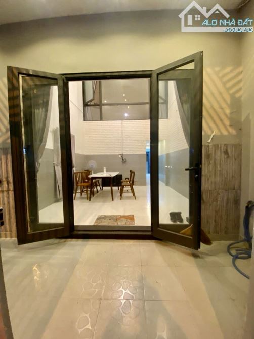 🔥LÔ ĐẤT KẸP KIỆT CÓ NHÀ CẤP 4 – ĐƯỜNG LƯU QUANG THUẬN – GẦN BIỂN MỸ AN- GIÁ CHỈ 8 TỶxx
