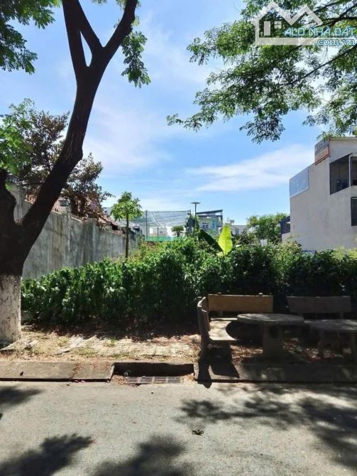 Cần bán lô đôi 10x26m, mặt tiền Mai Xuân Thưởng, TP Quảng Ngãi