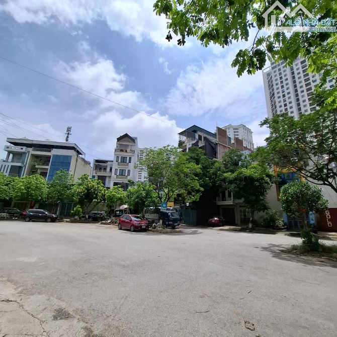 Hiếm! Lô Đất đẹp Ngọc Hồi, 65m², ô tô tránh, xây VP, sát KĐG Tứ Hiệp chi 11,3 tỷ