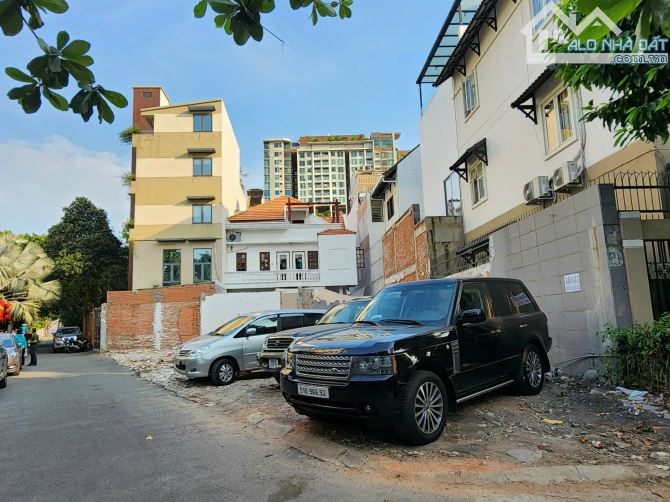 Bán đất góc 2MT 204 nguyễn văn hưởng, Dt: 6x20m nở hậu: 16m. Giá : 34.5 tỷ