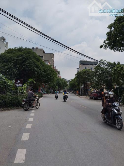 Bán đất DV khu giãn dân Đa Sỹ, 1 dãy ra phố, Giá đầu tư, 54m2, 12,2 tỷ