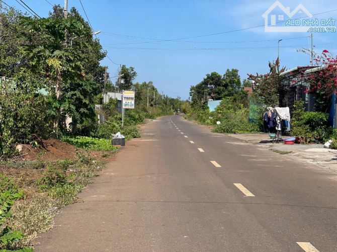 lô đất Măt Tiền đường nhựa cách HL8 chỉ có 150m thôi thuộc  Long Phước  TP -BR-VT