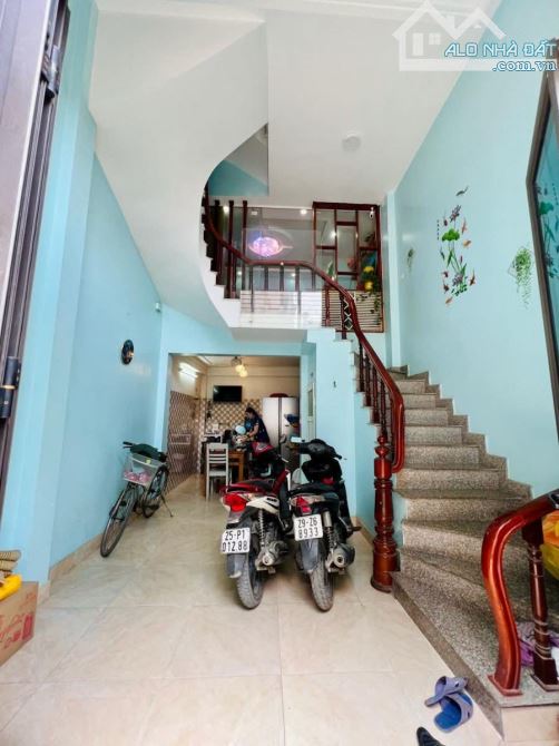 Bán nhà làng Tó_Tả Thanh Oai 36m, 4.5 tầng, 4.6 tỷ