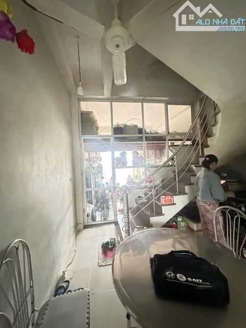 Mặt phố Đông Ngạc,dân xây, kinh doanh, 50m2 - 3t- mt 3.7m - nhỉnh 8 tỷ - 1