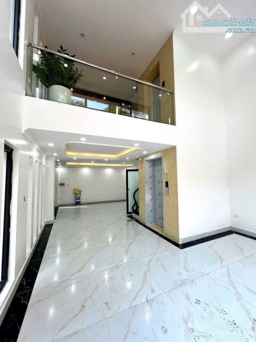 Ngọc Hồi - Thanh Trì 51/61m x 6 tầng, mặt tiền 5.3m, giá 11.5 tỷ thương lượng - 1