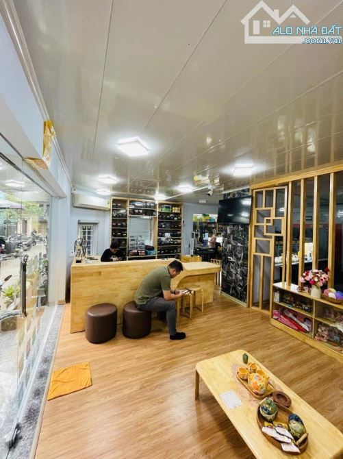 BÁN ĐẤT TẶNG NHÀ ÔTÔ TRÁNH KINH DOANH PHỐ PHAN VĂN TRƯỜNG CẦU GIẤY 70M2 MT 7M 31 TỶ - 1