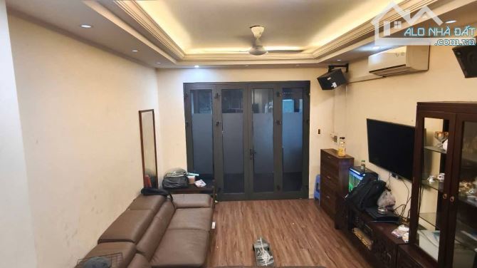 Chỉ còn duy nhất một căn nhà đẹp NGỌC THỤY-LONG BIÊN 44m 4T chỉ 8.2 tỷ ngõ ô tô - 1