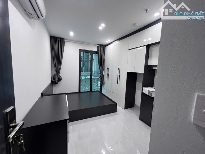 Căn hộ dịch vụ Rẻ nhất khu vực tây hồ 67m2 x 7T thang máy gần hồ tây 18 tỷ - 1