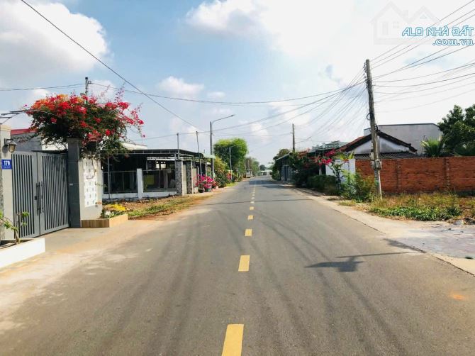 693m2 PHẠM VĂN HY - TRUNG TÂM TT.ĐẤT ĐỎ Cách chợ, trường c1,2, trạm y tế chưa đến 1km - 1