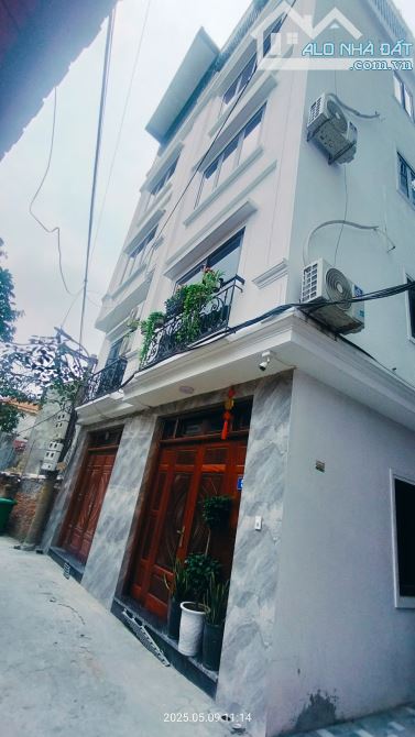 Bán nhà văn minh di trạch 5 tầng mới đẹp,ba bước chân ra ô tô tránh nội thất đẹp chỉ 5.Xtỷ - 1