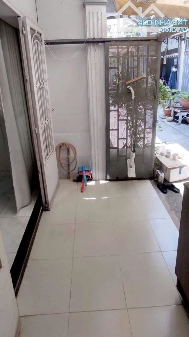 NHỈNH 3🌹 HẺM XE HƠI - PHẠM VĂN CHIÊU - GÒ VẤP - 42 M2 - GẦN CHỢ THẠCH ĐÀ - 1