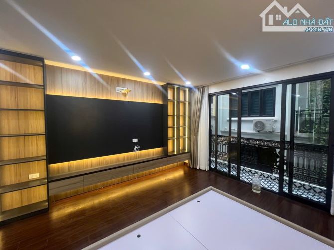 BÁN NHÀ MỚI 6 TẦNG THANG MÁY, HAI THOÁNG, PHÂN LÔ ĐƯỜNG Ô TÔ THÔNG KĐT ĐỀN LỪ - HOÀNG MAI. - 1