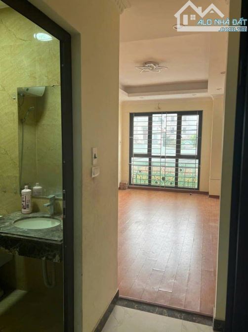 Bát Khối 35m,5 tầng,lô góc 2 thoáng,ô tô 4 chỗ qua nhà,ngõ thông,kdoanh nhỏ,giá 5.x tỷ - 1