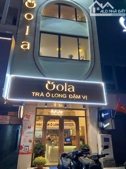 Bán nhà mặt tiền Trần Hưng Đạo, Q1: 4,2m x 18m, 5 tầng, HĐT 110 triệu/th, Giá 31 tỷ - 1